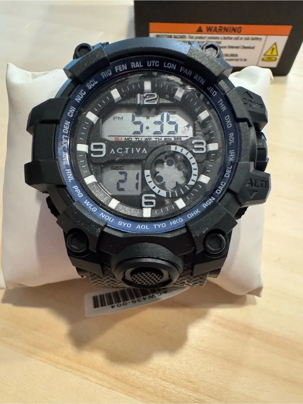 Activa Endurance X Invicta Men’s Digital Watch 54.5mm Green, Brand NEW